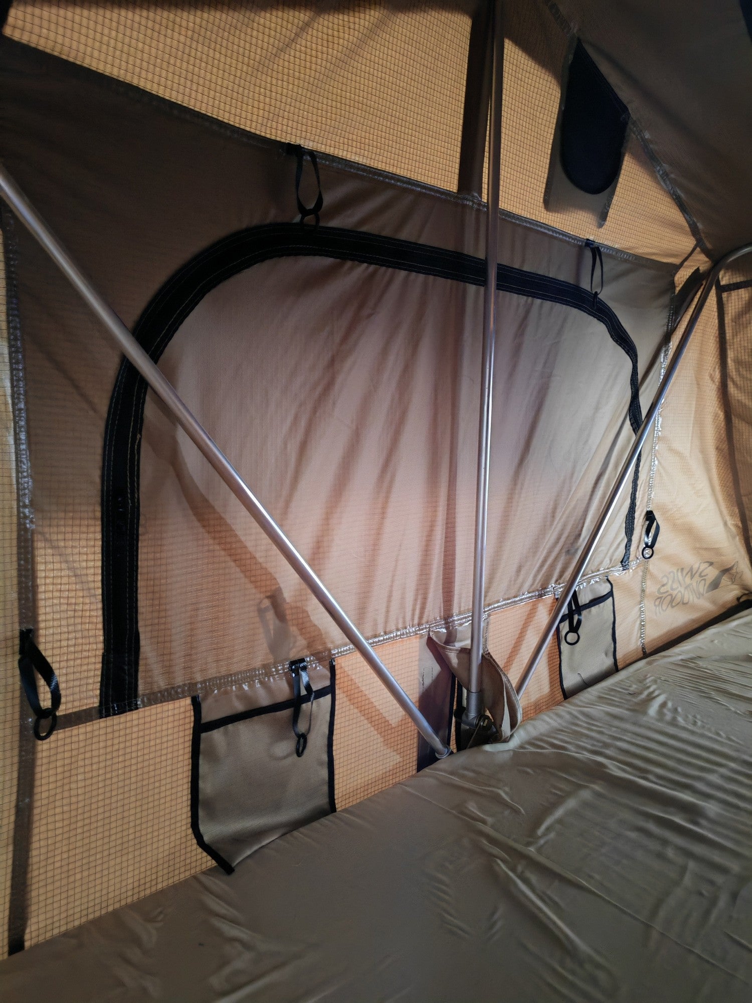 SWISS OUTDOOR S.O. Dachzelt VANLIFE ROOFI-10A mit Vorzelt